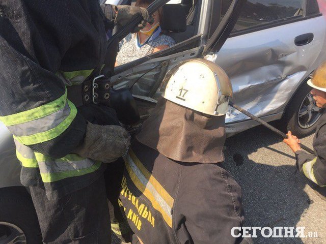На перекрестке Столичного шоссе и Лесничей произошло ДТП