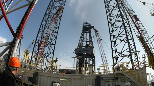 Экспортные пошлины для российских добытчиков нефти выросли