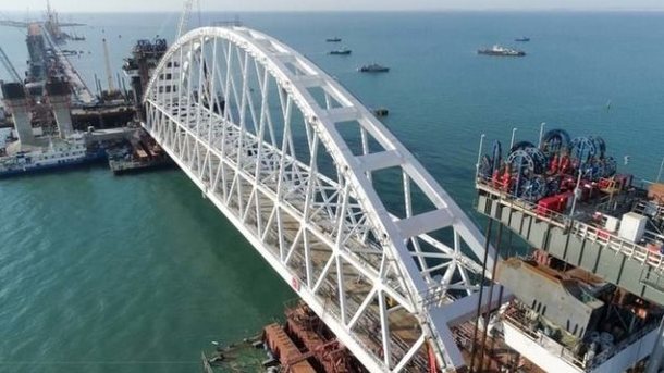Строительство моста. Фото: Крымский мост