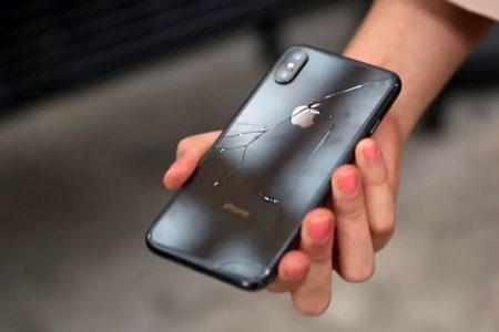 Замена заднего стекла для iPhone Xs Max стоит, как новый iPhone 8