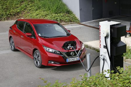 За 8 месяцев текущего года в Европе продали 43 тыс. электромобилей Nissan Leaf, при этом 70% покупателей до этого владели только ДВС-моделями